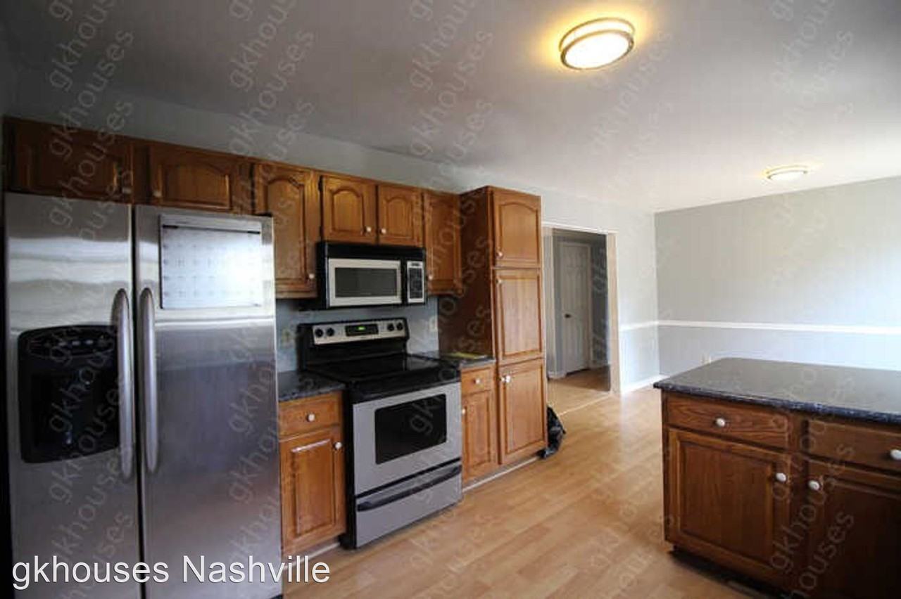 2427 Riverstone Dr - Photo 2 of 13