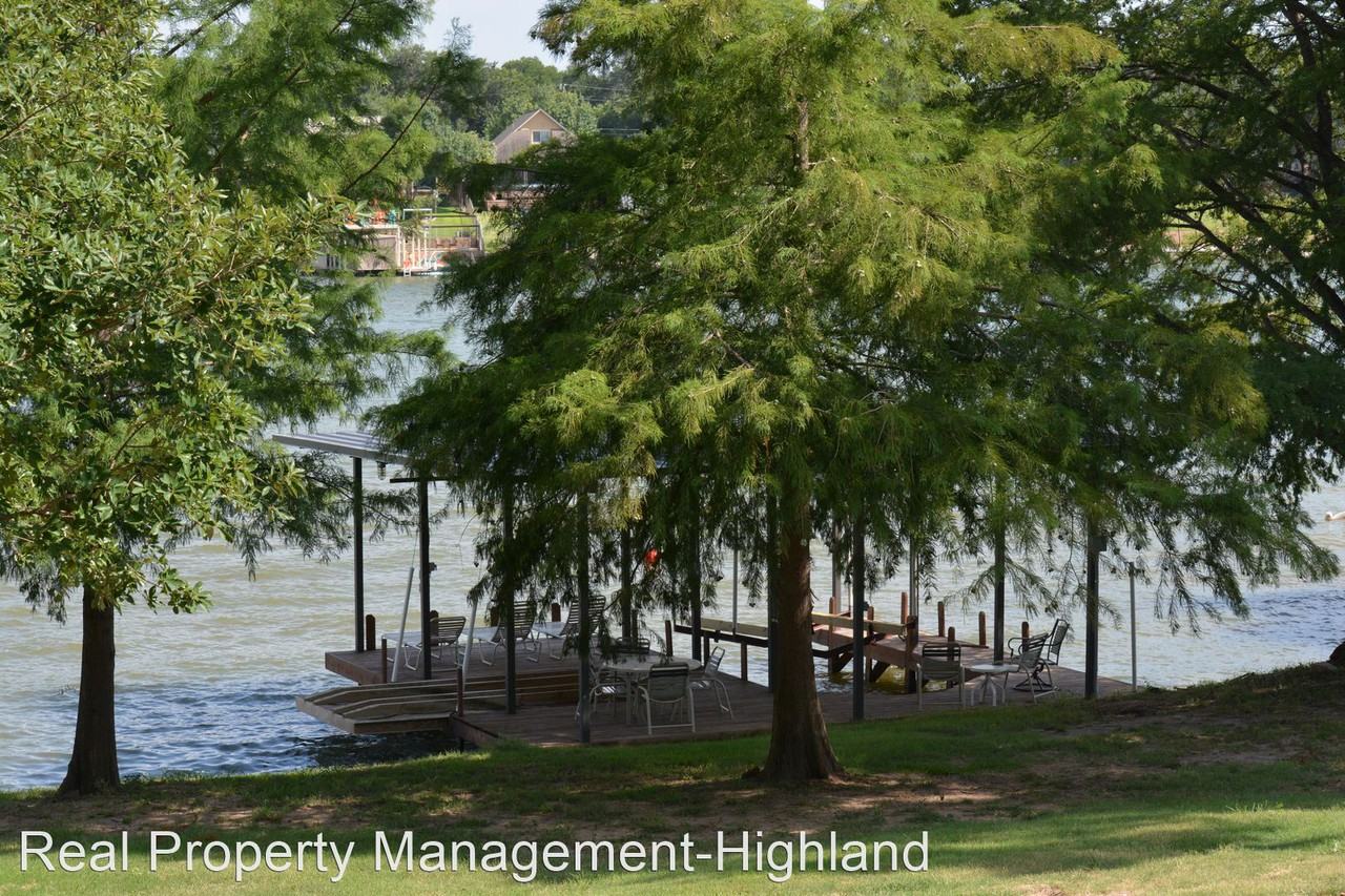 1800 Bluebonnet Ln - Photo 2 of 10