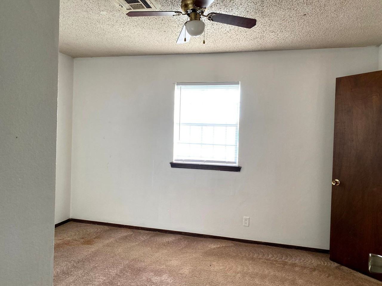 616 N Wisconsin Ave - Photo 3 of 12