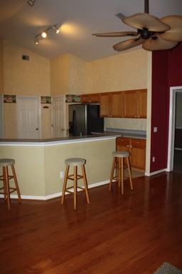 630 Neile Ct - Photo 3 of 6