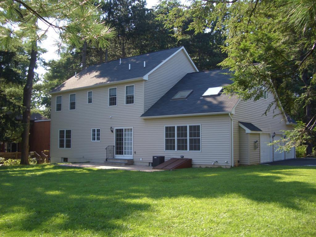 310 Ann St - Photo 2 of 24