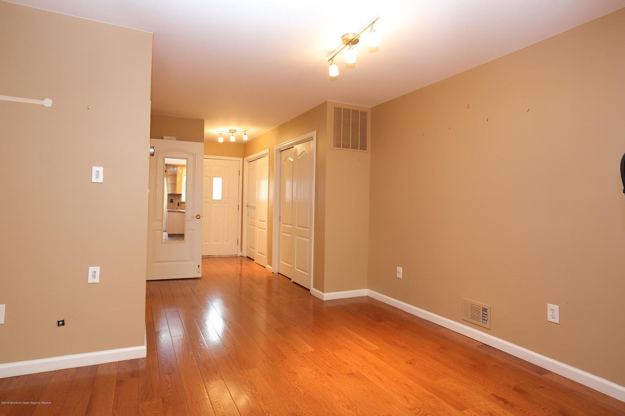 29 Lorenzo Ct - Photo 2 of 20