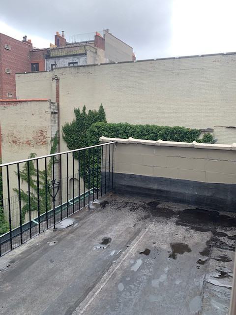 W 75th St & Columbus Ave #3r