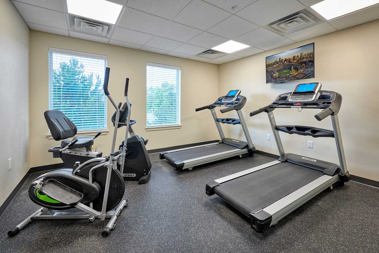 Oakridge Crossing - Age 62+ Apartments - Photo 5 of 13