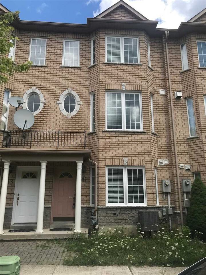 41 Park Common boulevard - Photo 2 of 4