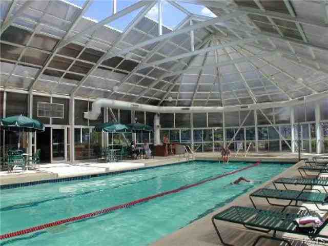 111 Devries Ct - Photo 2 of 3