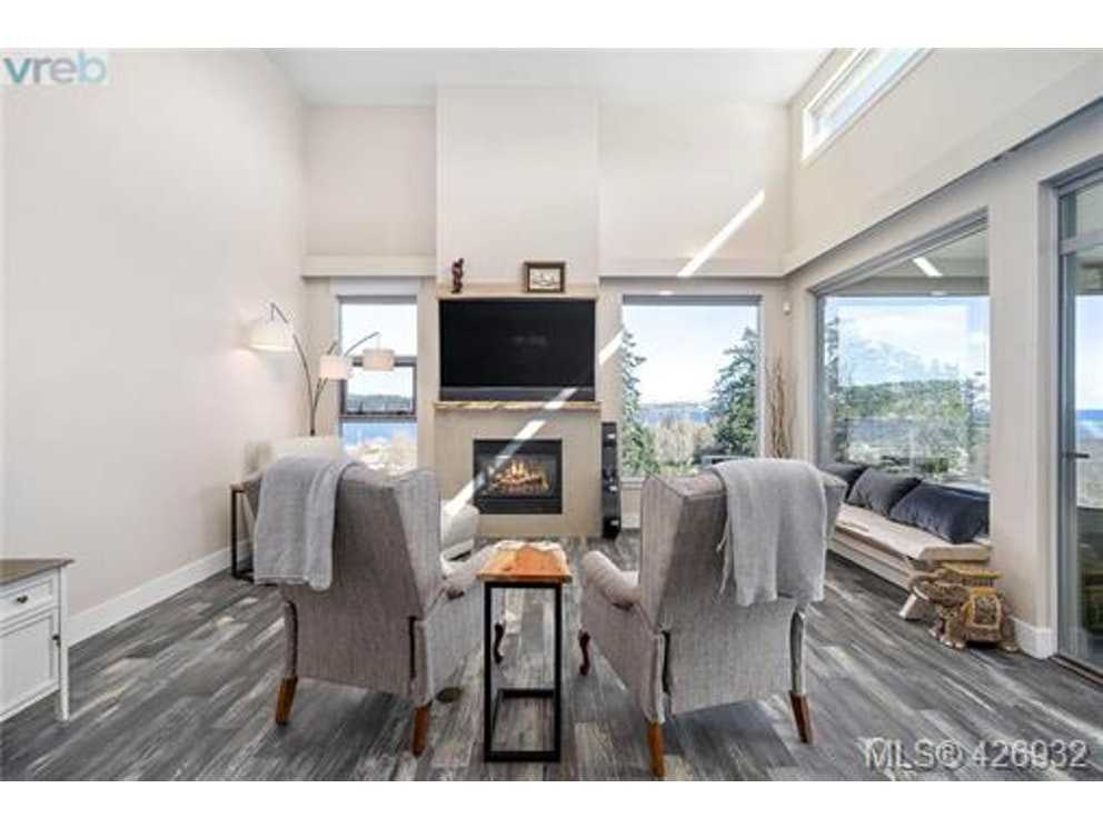 3230 Selleck Way - Photo 2 of 15