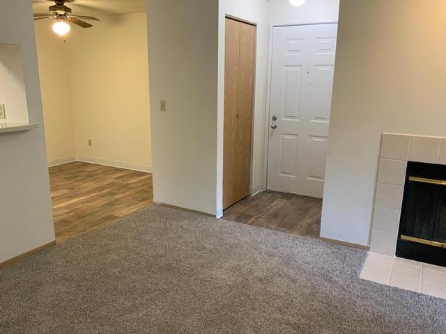 1405 Clearbrook Dr Se - Photo 2 of 16