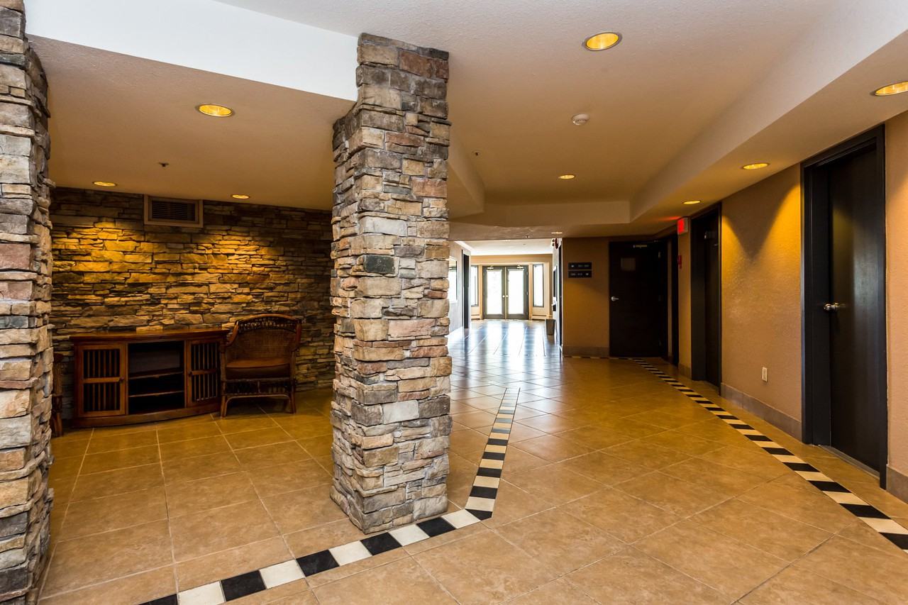 The Seasons - Photo 3 of 5