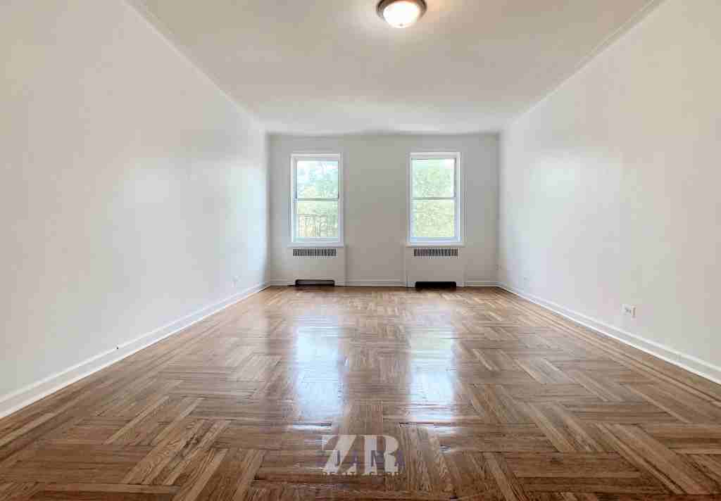 1911 Dorchester Rd #3