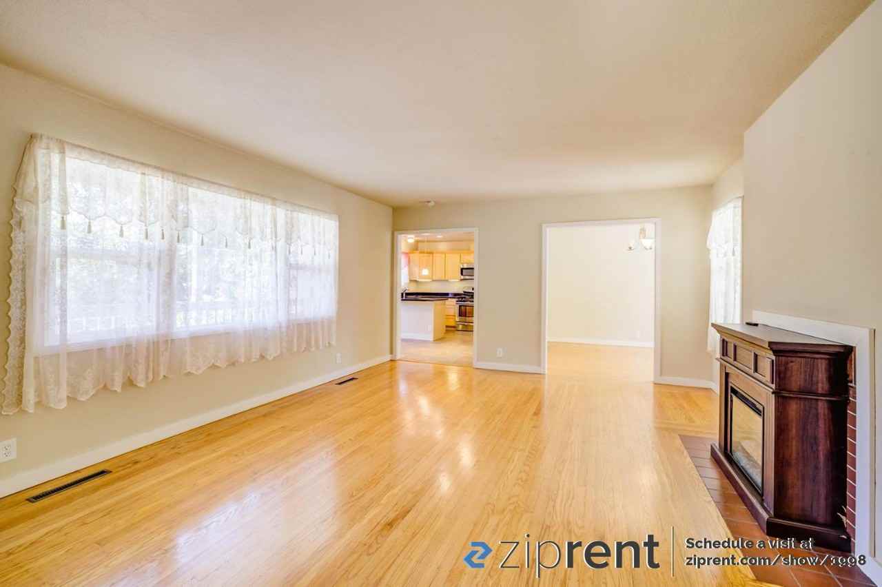 635 Brush Creek Rd - Photo 3 of 19