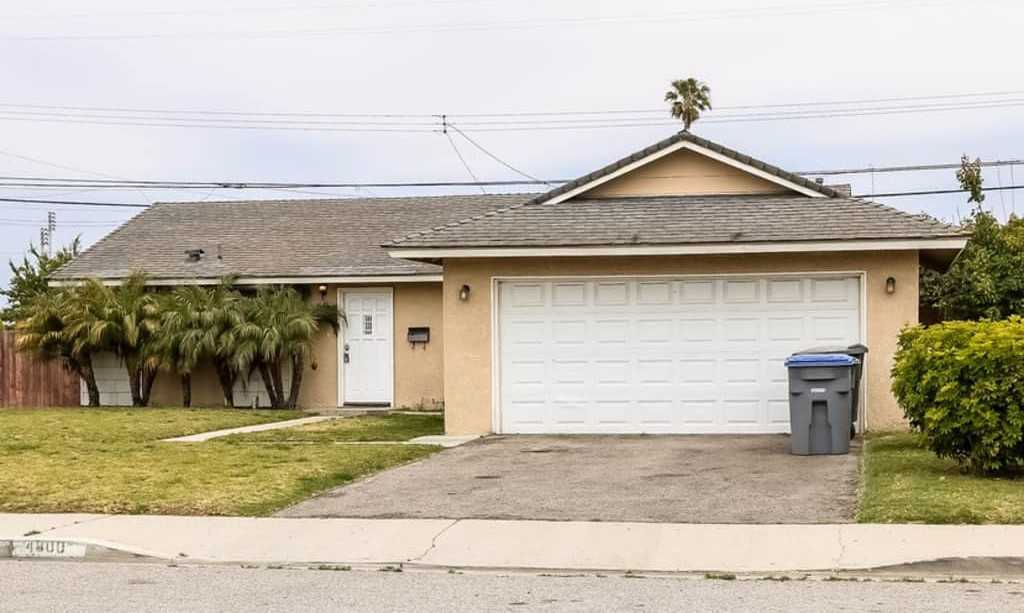 4800 S G St - Photo 2 of 28