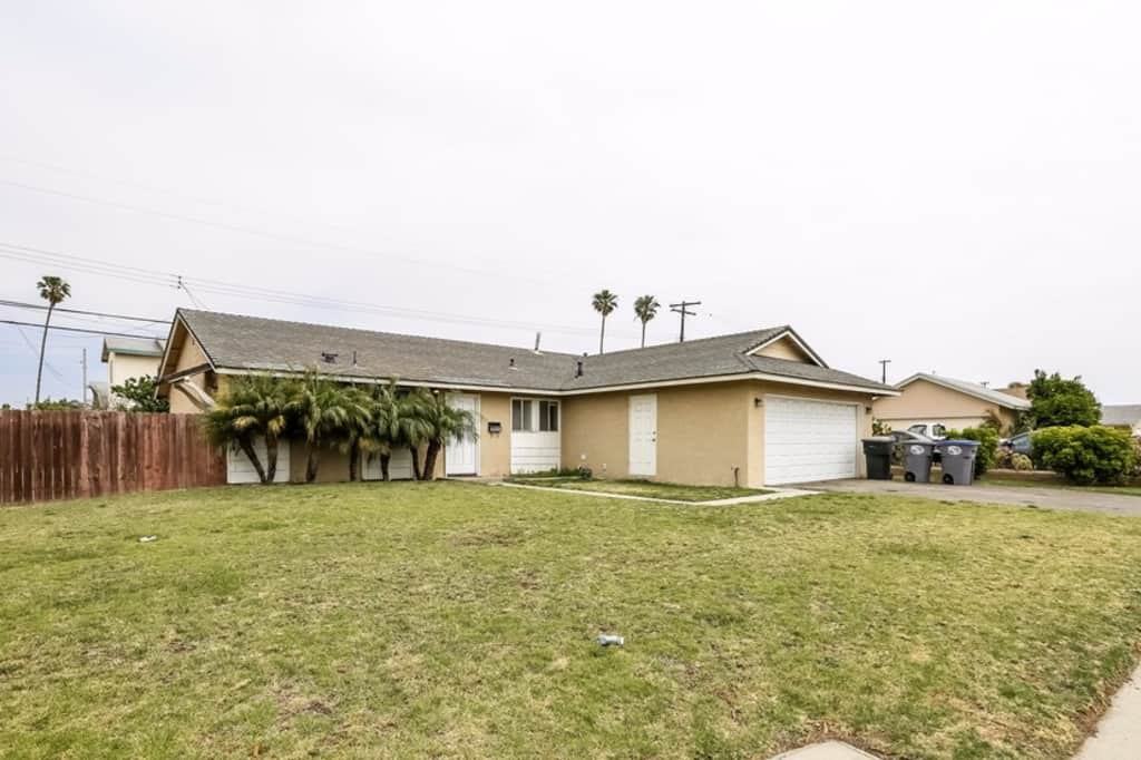 4800 S G St - Photo 3 of 28