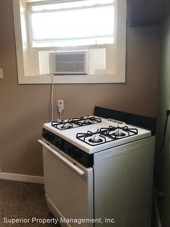 2824-26 Pauger St. - Photo 2 of 11