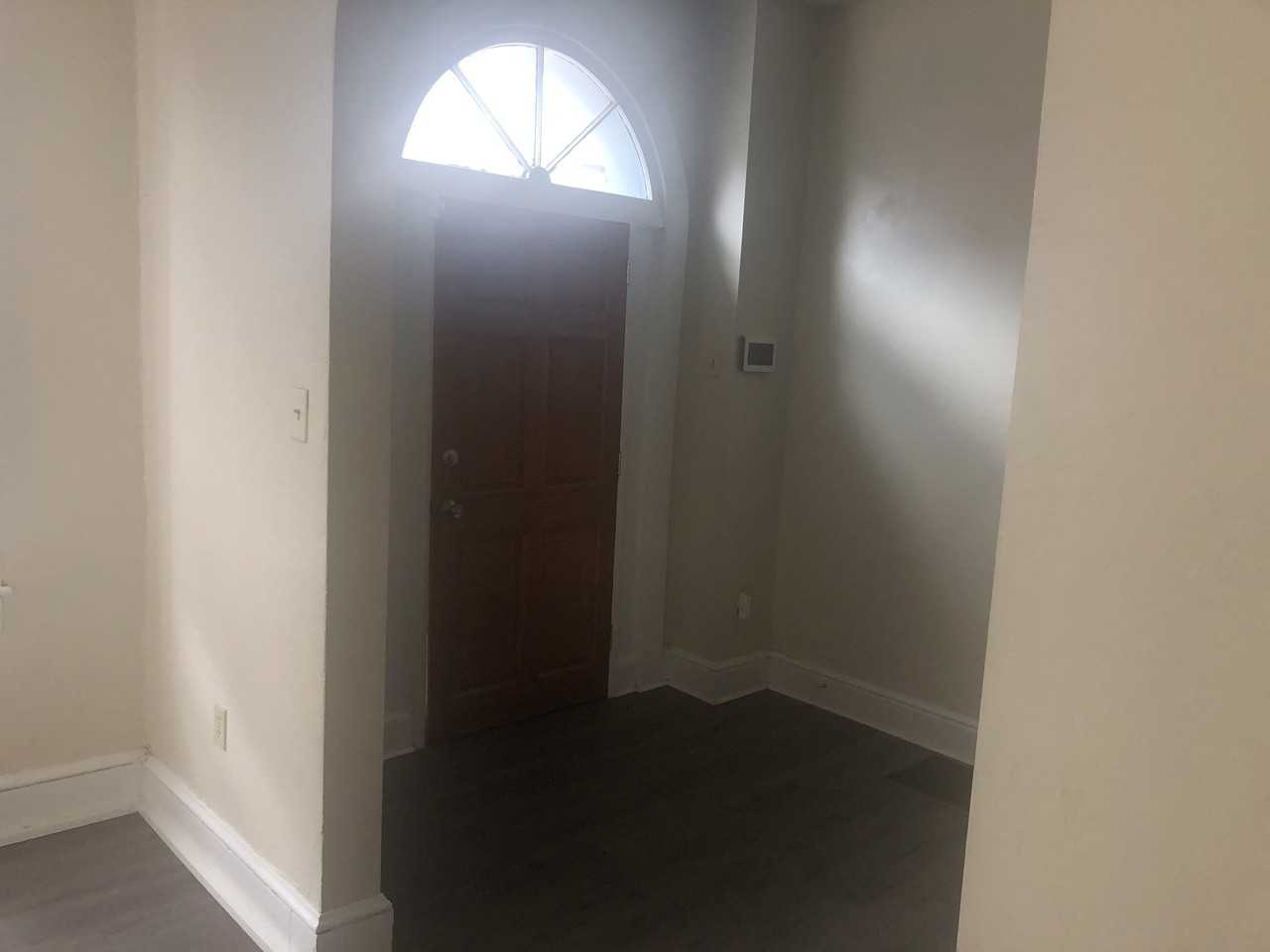 115 S West St - Photo 2 of 21