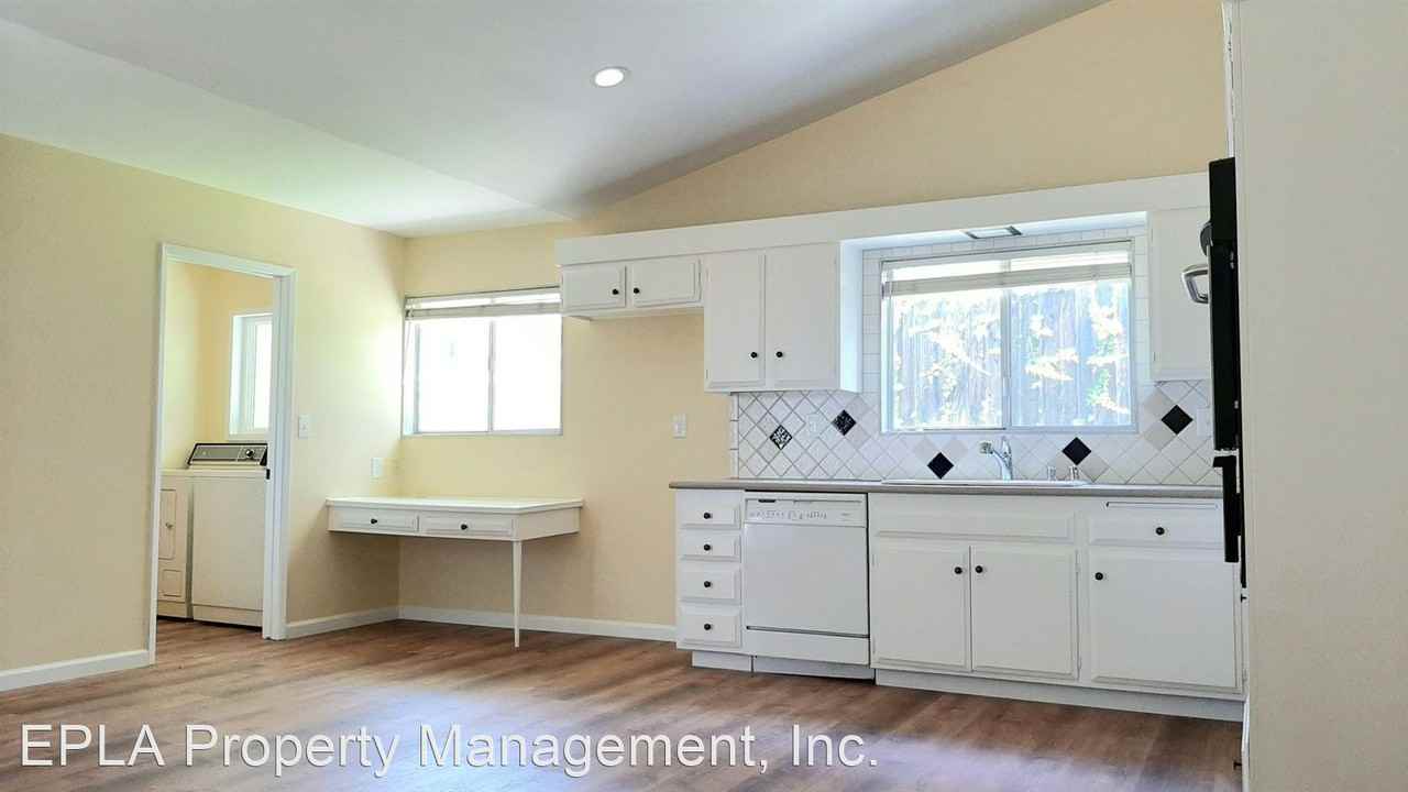 6932 Willowtree Dr - Photo 3 of 15