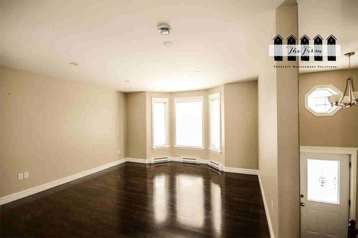 4 Marsland Place - Main - Photo 3 of 17