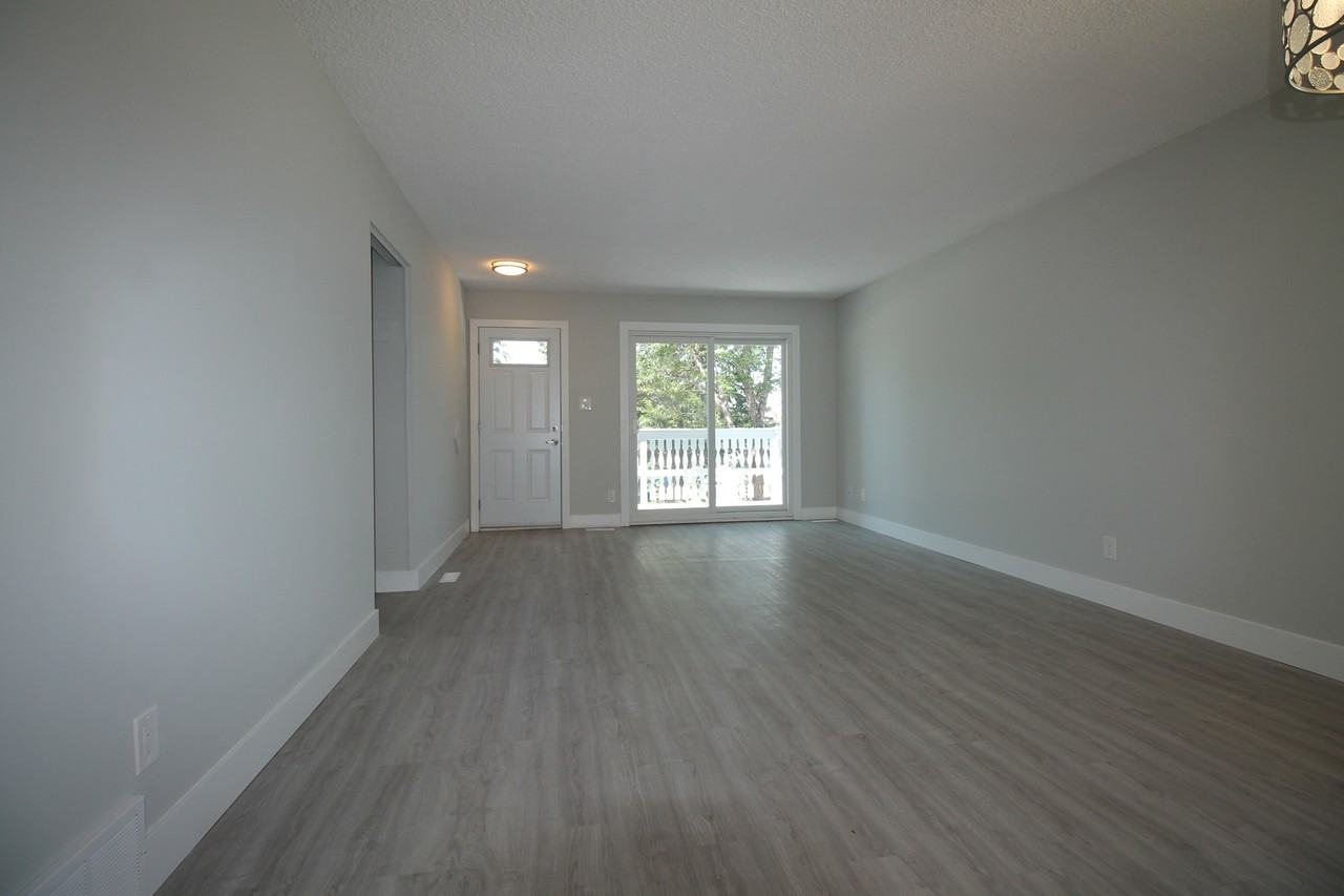 403 Millbourne Rd E - Photo 3 of 22