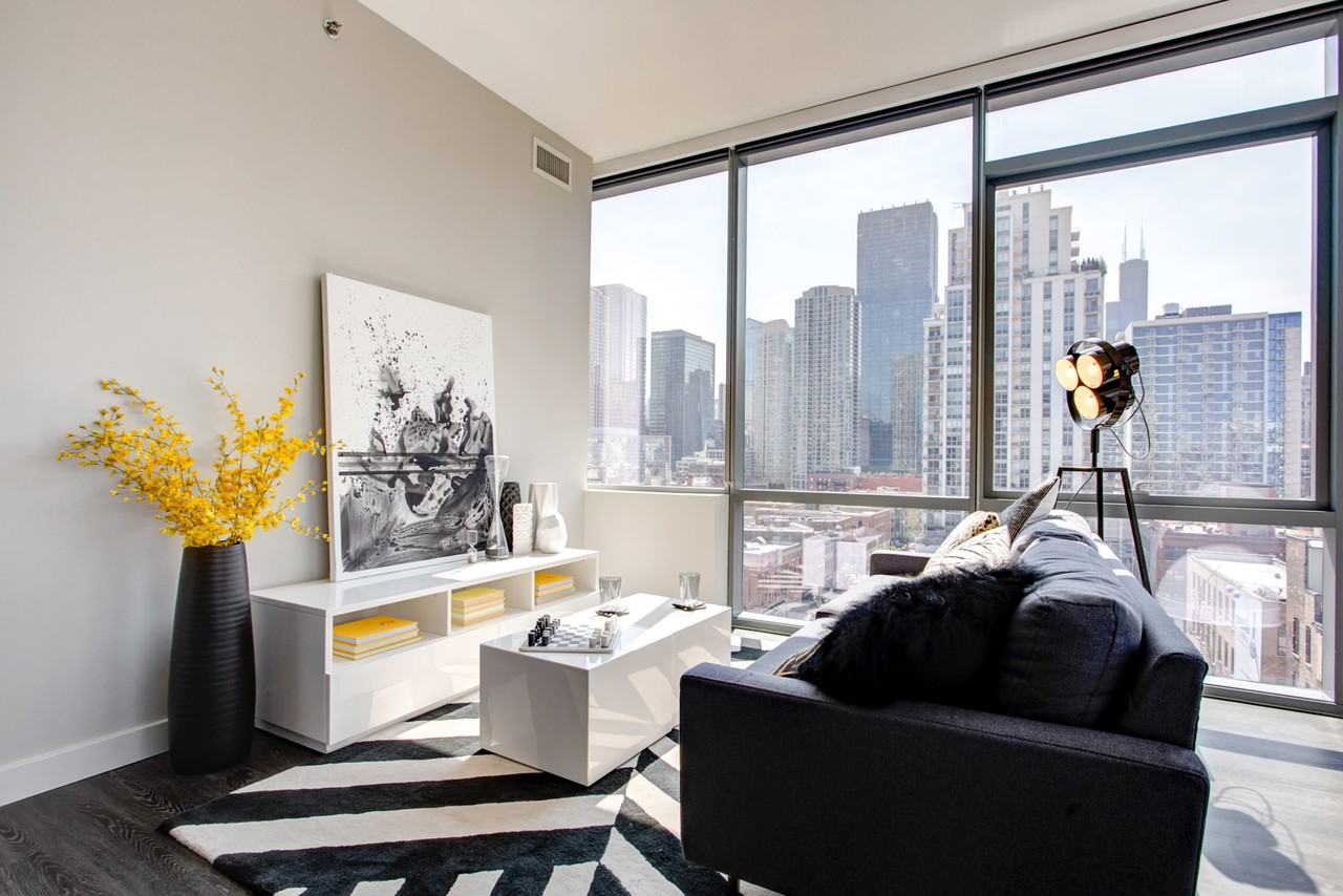 640 North Wells - Photo 2 of 78