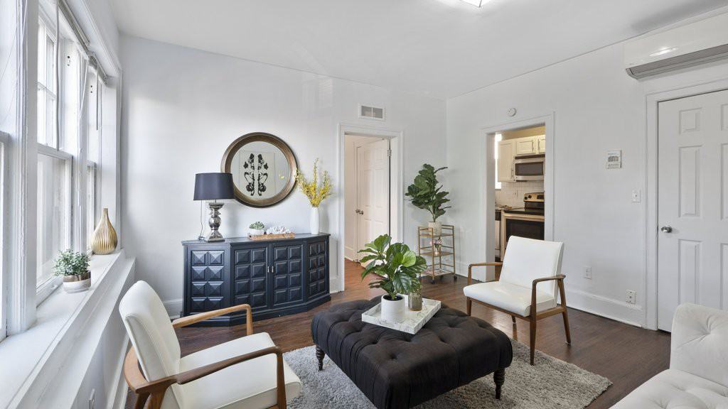 Villa Lante Apartments - Photo 2 of 8