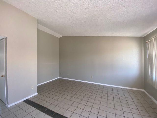 1503 North Riverview Boulevard - 1 - Photo 3 of 5