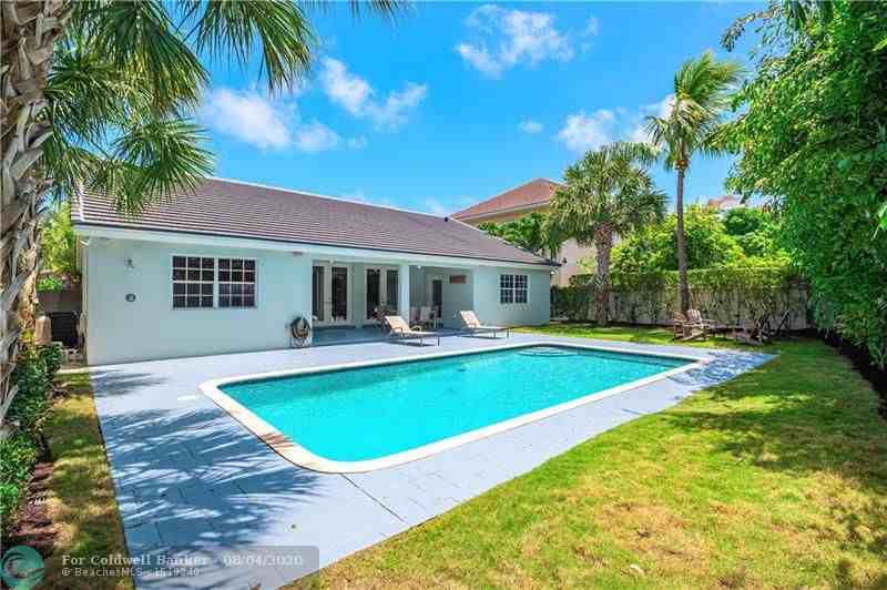 2525 Center Ave - Photo 2 of 41