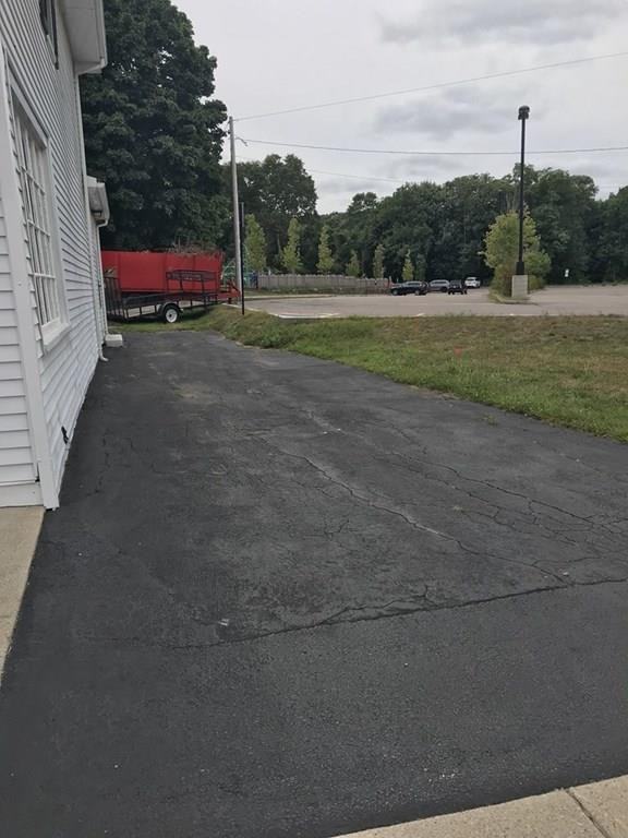 761 Country Way - Photo 2 of 20