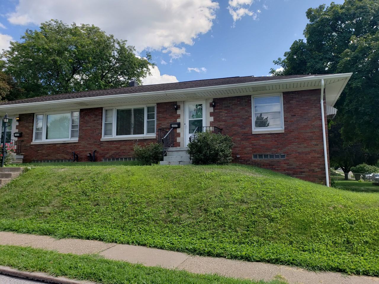1027 West Lombard Street, Davenport, IA 52804 2 Bedroom House for Rent