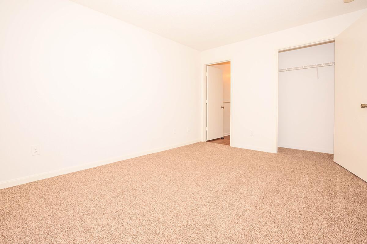 Cedar Pointe Apartments - Photo 7 of 32