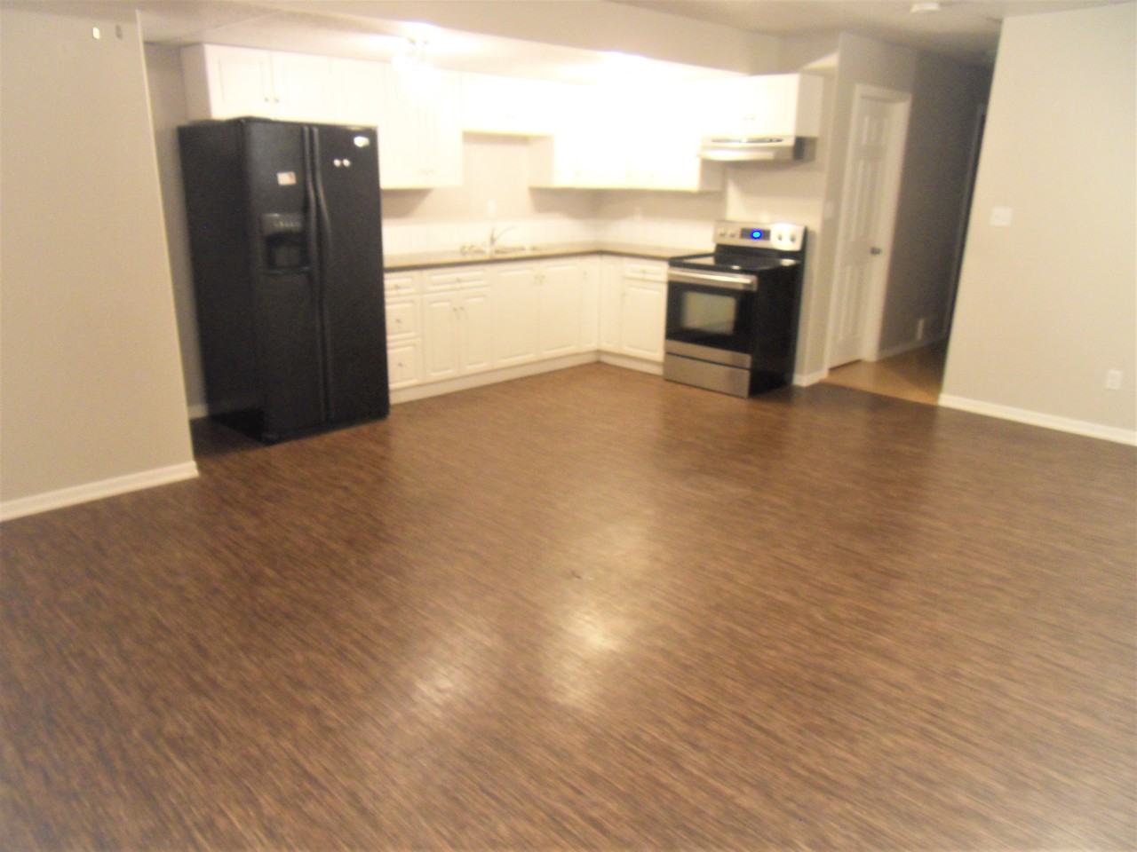 6 Meadowbrook Green #B - Photo 2 of 7