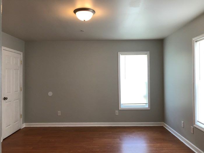 1447 Cherry St - Photo 2 of 5
