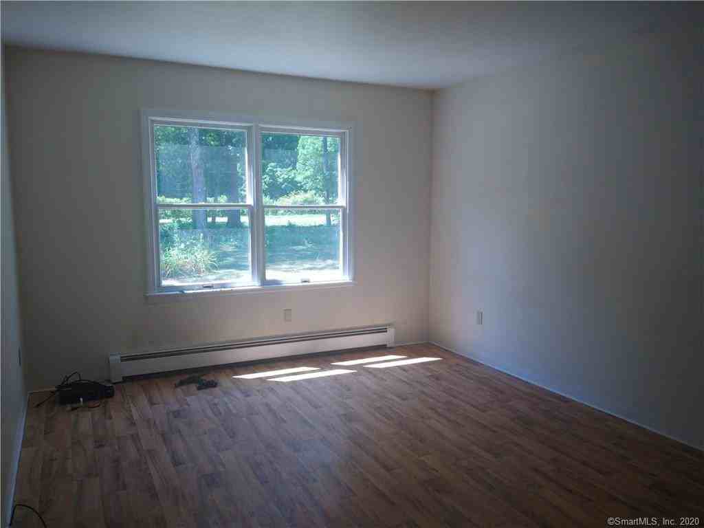 98 Hillhouse Rd - Photo 2 of 7