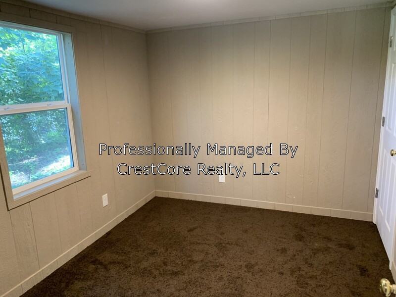 324 Jones St - Photo 3 of 7