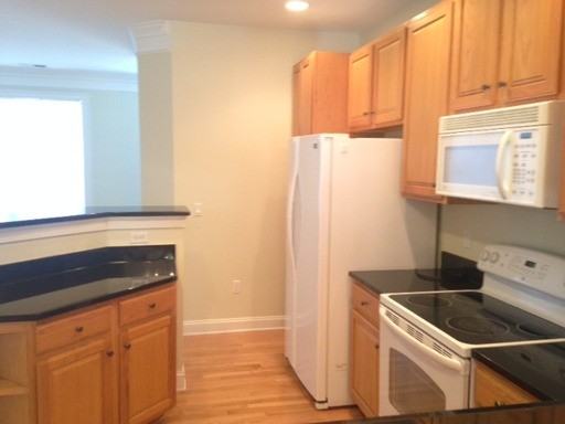 701 S Pine St - Photo 2 of 16