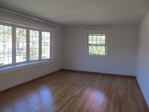 12517 Waldo Ln - Photo 2 of 10