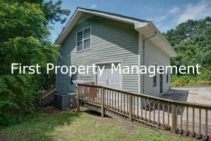 3518 Ridgeside Rd - Photo 2 of 15