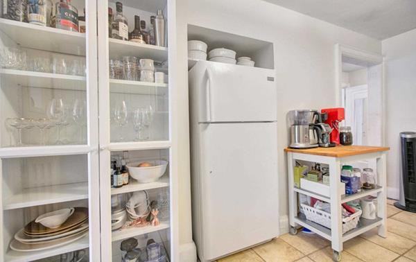 69 Lake Shore Drive #03 - Photo 2 of 16