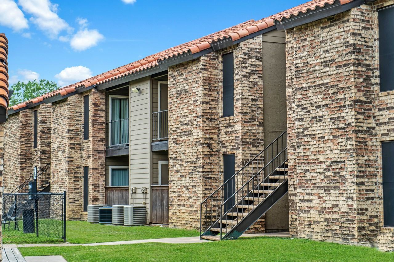 z-090820-Verona - Photo 5 of 9