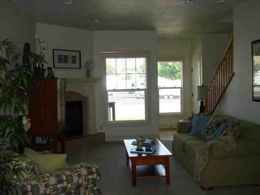 2217 E Warm Springs Ave - Photo 2 of 16