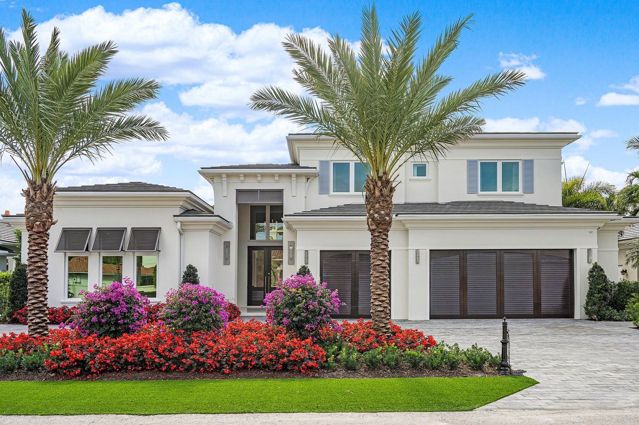 148 Thatch Palm Cv - Photo 2 of 34