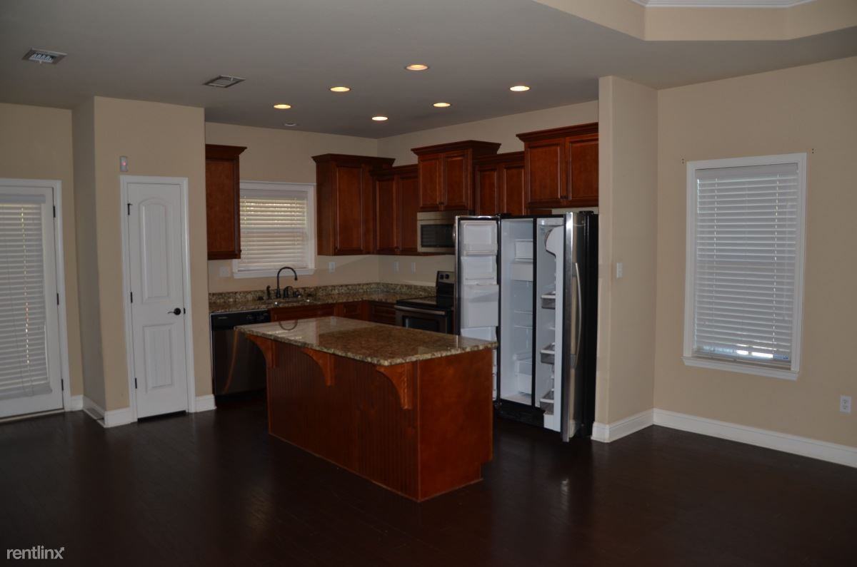 17089 Palm Ridge Dr - Photo 3 of 13