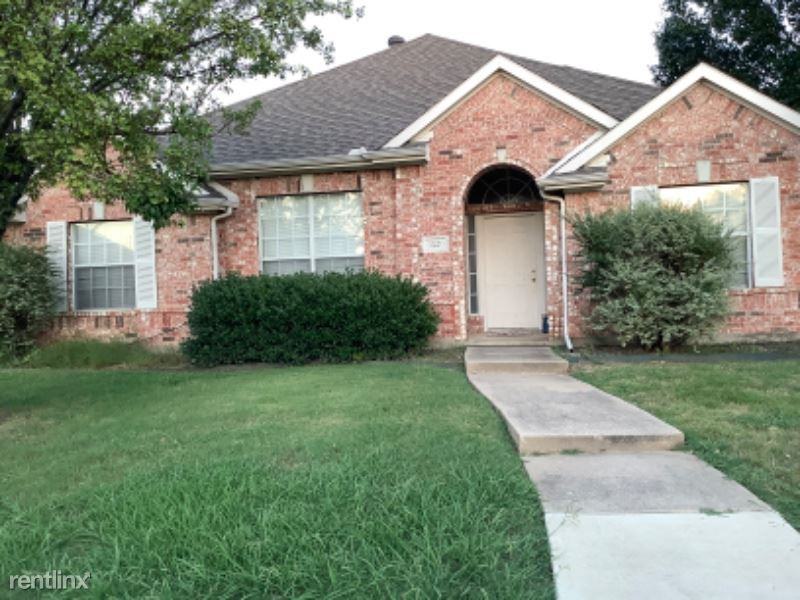 3820 Harrison Dr - Photo 2 of 19