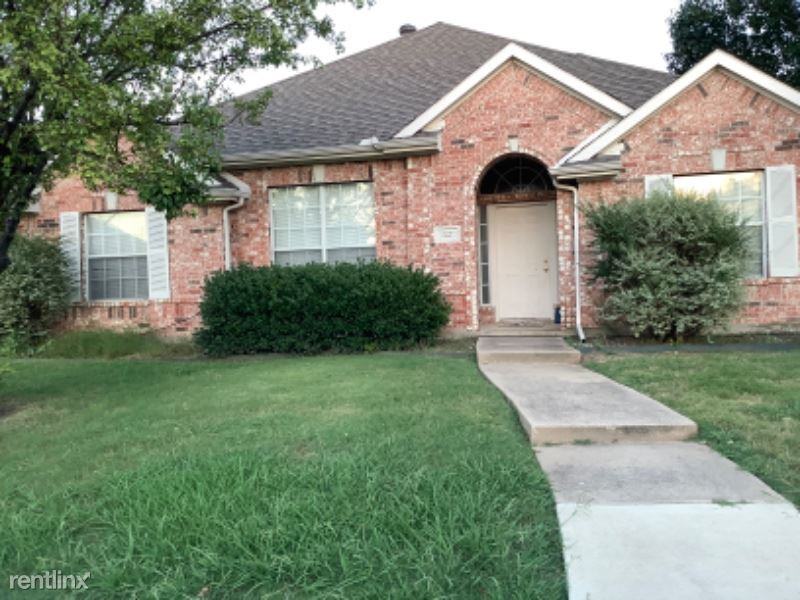3820 Harrison Dr - Photo 3 of 19