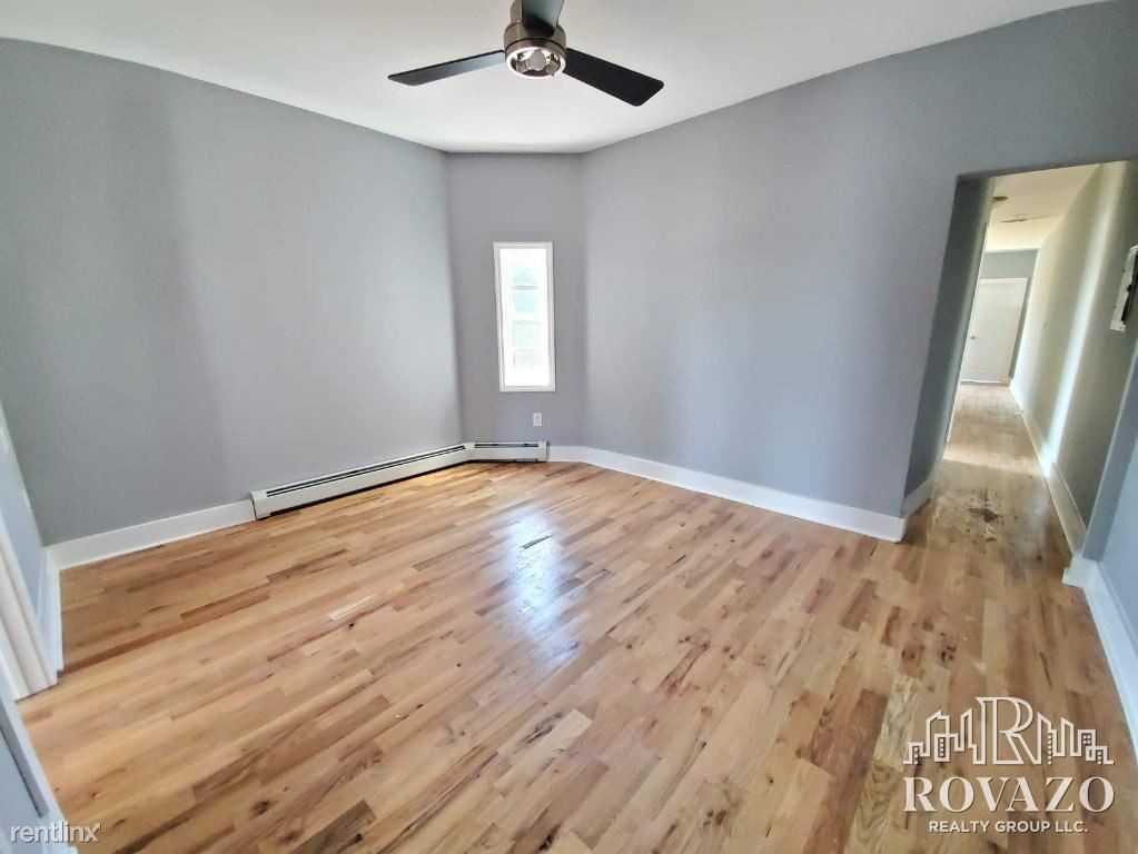 133 Wilkinson Ave - Photo 2 of 11