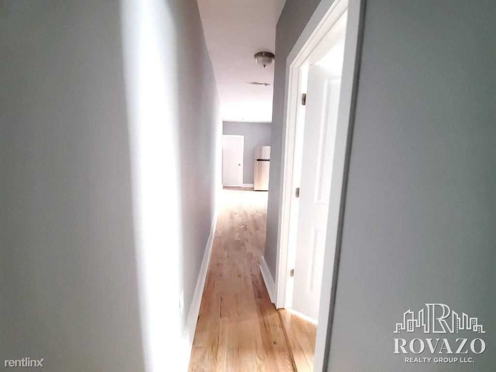 133 Wilkinson Ave - Photo 3 of 11