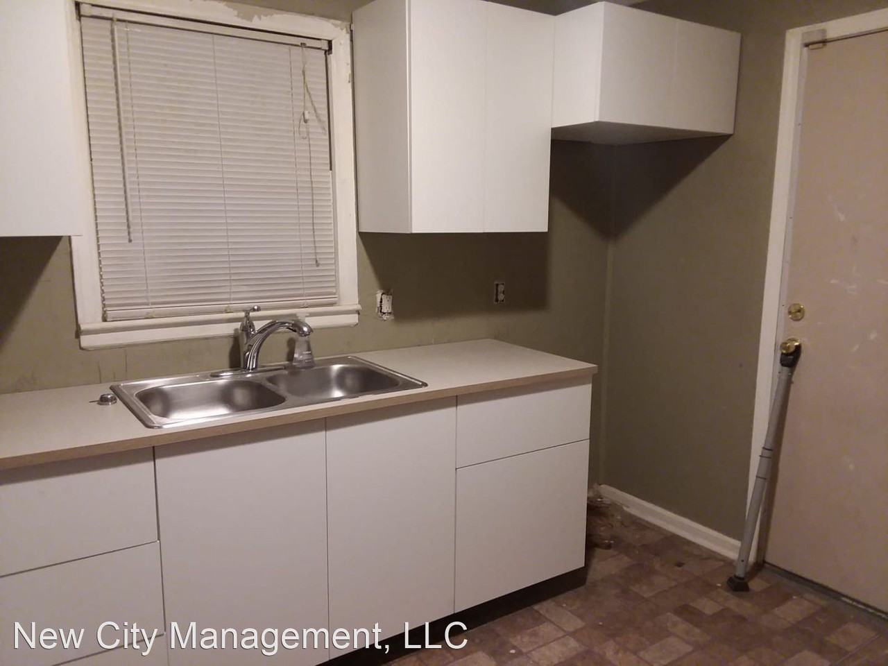4337 Monroe Ave - Photo 2 of 6