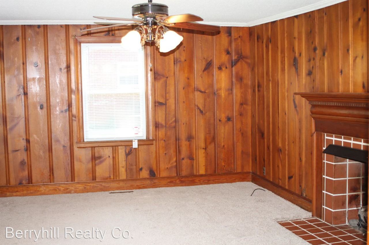 5726 Oak Dr - Photo 3 of 12