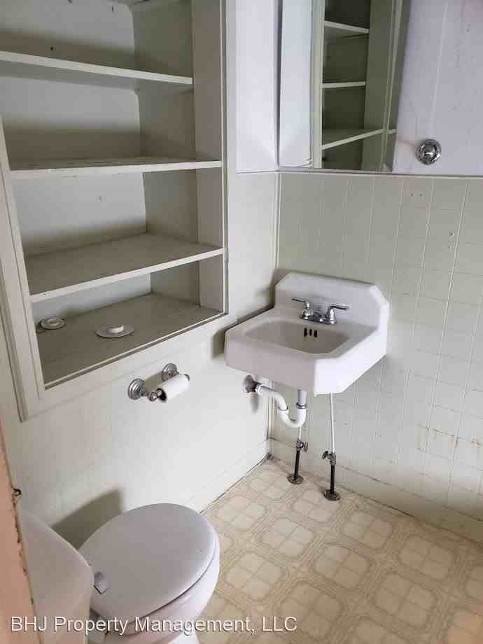 625 Lewis St - Photo 2 of 12