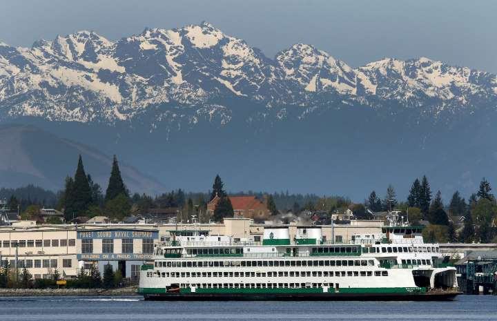 227 4Th St - Photo 3 of 5