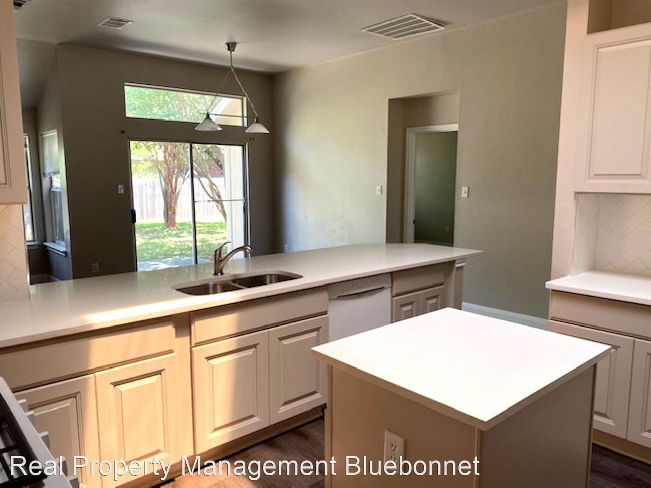 2002 Overcup Dr - Photo 3 of 26